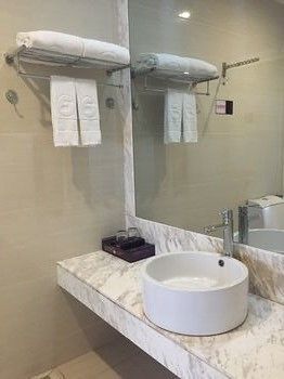 מלון גואנגג'ואו Junfu מראה חיצוני תמונה